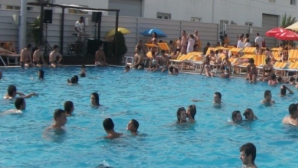 Cum arată pielea ta când stai prea mult la soare (FOTO)