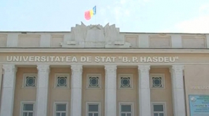 Admiterea la studii peste Prut: Absolvenţii moldoveni din sudul ţării îşi pot depune de astăzi dosarele la Universitatea "Bogdan-Petriceicu Hasdeu" din Cahul