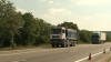 Peste 200 de camioane de mare tonaj, oprite de inspectorii de patrulare. Au încălcat indicaţiile impuse de Ministerul Transporturilor şi cel de Interne