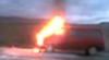 Microbuz în flăcări la Ciocana. Vehiculul a ars în întregime IMAGINI VIDEO