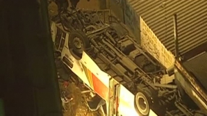 Un autobuz a căzut de pe un pod în Brazilia. Cel puţin şase oameni au murit, iar alţi 30 au fost răniţi  