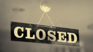 Franţa, Marea Britanie şi Germania au urmat exemplul americanilor. Ambasadele acestora din Orientul Mijlociu au fost închise