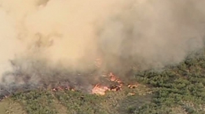 Incendiile de pădure fac ravagii în SUA. Cel puţin trei case au fost deja distruse