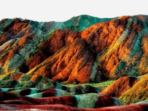 China, deţinătoarea celor mai coloraţi munţi din lume (GALERIE FOTO)