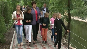 Emoţii de nedescris pentru zece copii din raionul Nisporeni, care au vizitat pentru prima dată Grădina Zoologică (VIDEO)