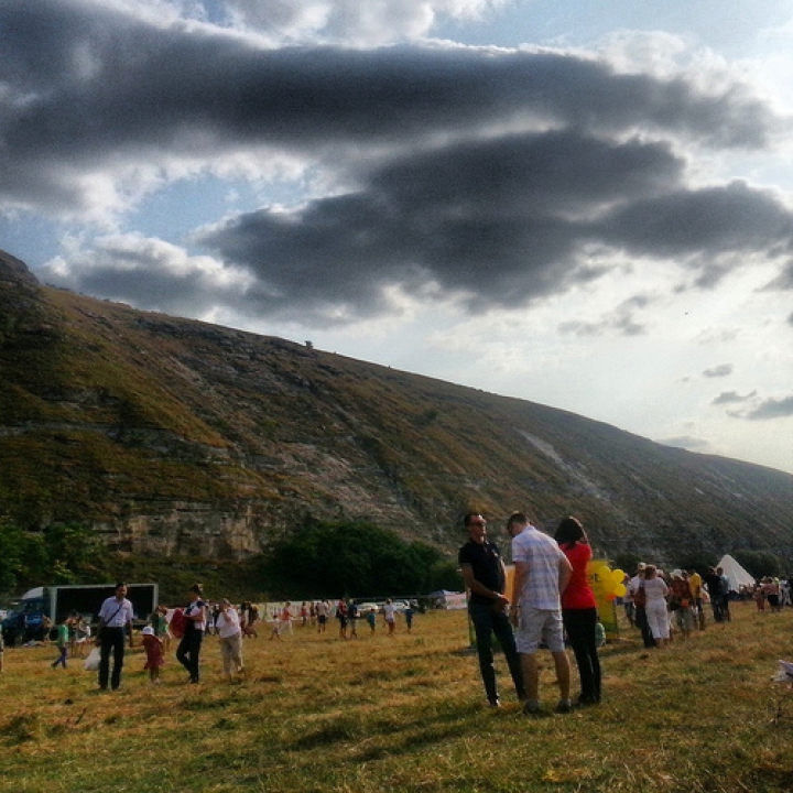 Locuri unice, muzică bună şi mulţi oameni frumoşi. Festivalul Gustar, în FOTOGRAFII UIMITOARE