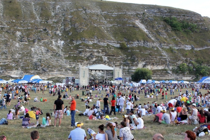 Locuri unice, muzică bună şi mulţi oameni frumoşi. Festivalul Gustar, în FOTOGRAFII UIMITOARE