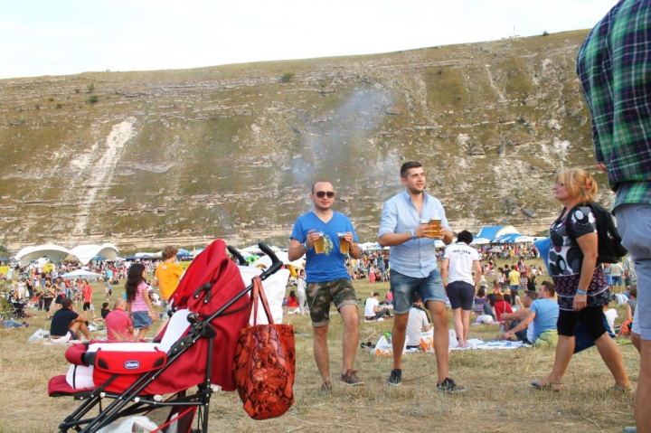 Locuri unice, muzică bună şi mulţi oameni frumoşi. Festivalul Gustar, în FOTOGRAFII UIMITOARE