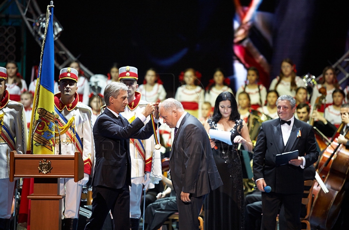 Ceremonia de înmânare a Premiilor Naţionale ÎN IMAGINI FOTO. Vezi cele mai emoţionante momente