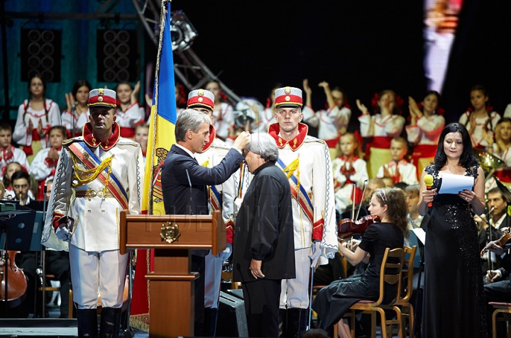 Ceremonia de înmânare a Premiilor Naţionale ÎN IMAGINI FOTO. Vezi cele mai emoţionante momente