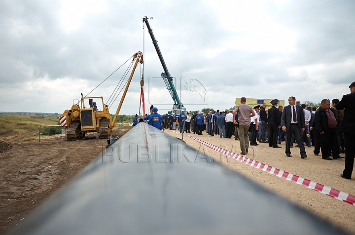 START lucrărilor de construcție a Gazoductului Iași-Ungheni. Leancă, Ponta şi Oettinger, cu discursuri la eveniment VIDEO