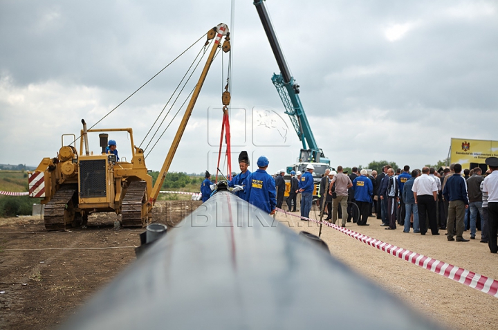 START lucrărilor de construcție a Gazoductului Iași-Ungheni. Leancă, Ponta şi Oettinger, cu discursuri la eveniment VIDEO