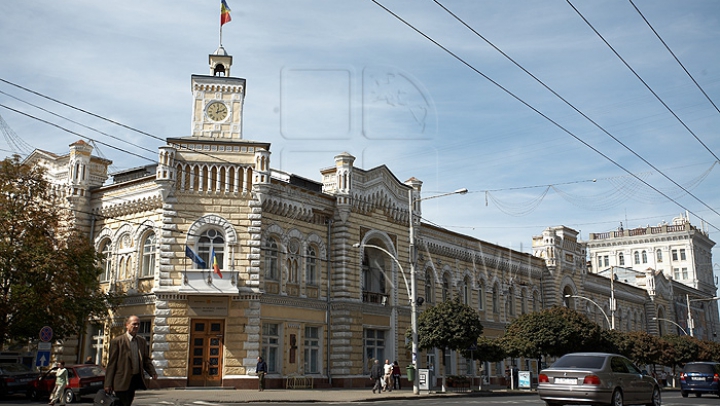 Primăria Chişinău dă câte 10 mii de lei familiilor victimelor accidentului rutier de pe strada Munceşti