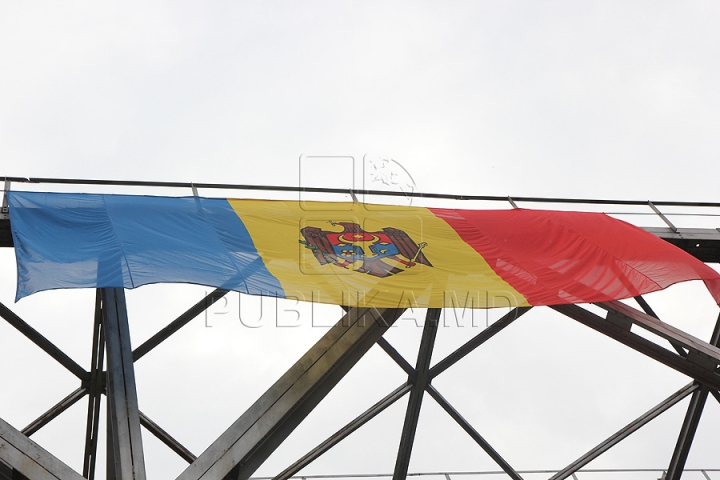 Campania Eu sunt Moldova a ajuns la Ungheni. "Dragostea de ţară trebuie să o manifeste toţi moldovenii" (VIDEO. FOTO)