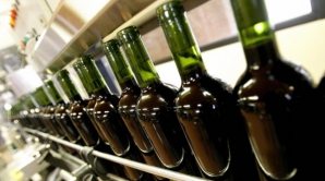Sistarea importului de vinuri moldoveneşti în Rusia are un caracter politic, susţin analiştii