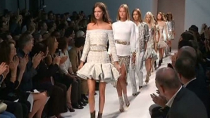 Prezentarea brandului Balmain, la Săptămâna Modei de la Paris: Colecţia pentru primăvară-vară 2014 are un stil rebel 