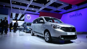 Prăbuşire record a pieţei auto în Europa. Din 1990 nu s-a mai văzut aşa ceva