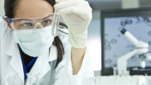 Un virus necunoscut face victime în România. Un copil a murit, iar altul este internat în stare gravă