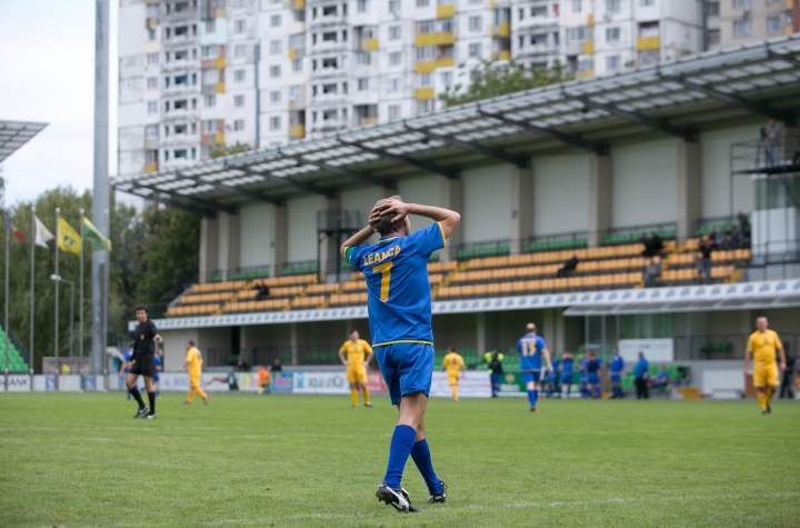 Membrii Guvernului au luat astăzi bătaie de la interpreţii autohtoni, pe terenul de fotbal (VIDEO)