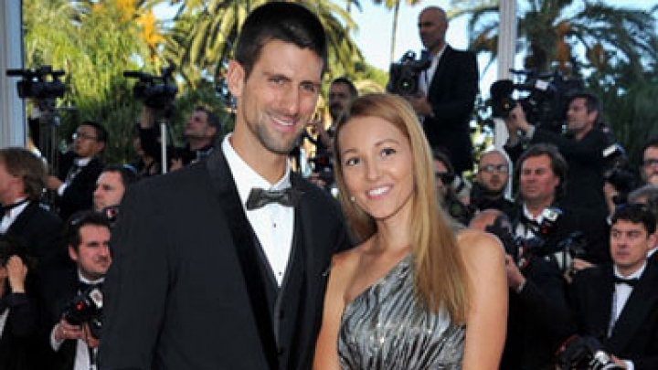 Novak Djokovic îşi pune pirostriile. Sârbul se căsătoreşte cu iubita sa, Jelena Ristic. GALERIE FOTO