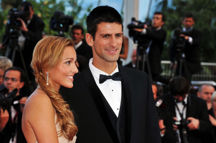 Novak Djokovic îşi pune pirostriile. Sârbul se căsătoreşte cu iubita sa, Jelena Ristic. GALERIE FOTO