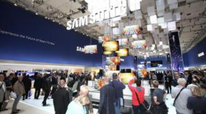 Samsung Electronics a prezentat la IFA 2013 cel mai mare număr de LFD-uri