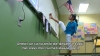 O profesoară fără ambele mâini dă o lecţie de viaţă şi curaj întregii omeniri VIDEO