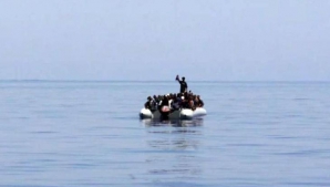 O navă cu migranţi a naufragiat în Italia: Peste 130  de oameni au murit
