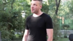 Activistul PCRM Mihail Amerberg, bănuit de păstrare ILEGALĂ de arme