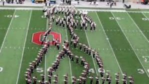 VIDEO FASCINANT! Omagiu inedit adus lui Michael Jackson de fanii unei echipe de fotbal american