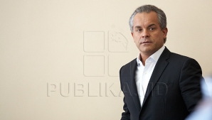 ULTIMA ORĂ! Plahotniuc renunţă la mandatul de deputat: "Mă îndepărtez de Parlament, dar mă apropii de oameni" (VIDEO)