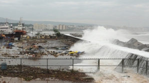 Ciclonul Phailin a lovit India şi a lăsat în urmă cel puţin 14 morţi (VIDEO)