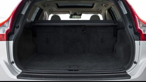 Descoperirea care a îngrozit Franţa. O fetiţă deshidratată a fost găsită în portbagajul unei maşini