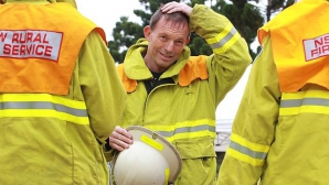 Premierul Australiei, pompier voluntar în lupta cu flăcările care au cuprins ţara