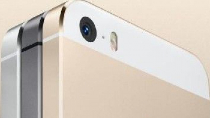 Cum ar putea arăta noul iPhone 6. Experţii cred că schimbarea va fi radicală