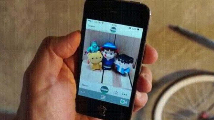 Cum se poate transforma camera unui telefon într-una 3D