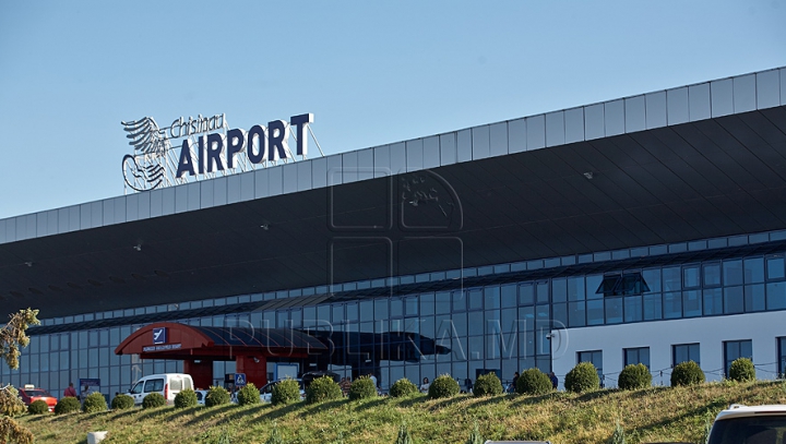 Compania care a primit în concesiune Aeroportul Chişinău va trebui să achite amenzi de milioane, dacă nu va respecta condiţiile contractuale