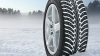 Şoferii, atenţionaţi să pornească la drum cu anvelope de iarnă, lanţuri antiderapante, lopată şi nisip