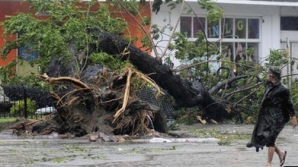 Taifunul Haiyan, care a făcut ravagii în Filipine, a lovit coastele Vietnamului (VIDEO)
