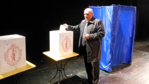 Judecătorii urmează să aleagă astăzi alţi trei membri noi ai Consiliului Superior al Magistraturii