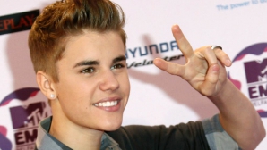 Justin Bieber i-a cumpărat tatălui său o casă de 850.000 de dolari 