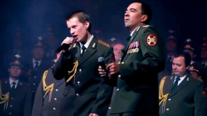 Poliţişti ruşi, filmaţi în timp ce cântă hitul Get Lucky al trupei Daft Punk (VIDEO)