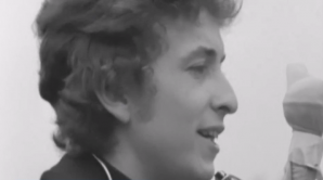 Interpretul şi compozitorul Bob Dylan, decorat cu ordinul francez Legiunea de Onoare 