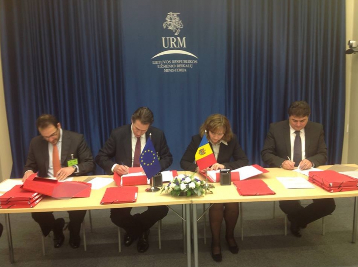 (FOTO) Moldova a început parafarea Acordului de Asociere cu Uniunea Europeană. Vezi cum decurge procesul