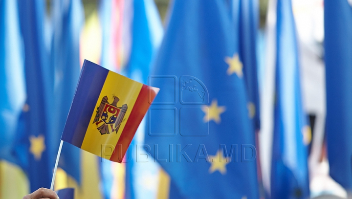 Miting pentru susţinerea cursului pro-european al Republicii Moldova în Italia. "Destinul ţării noastre este în UE"