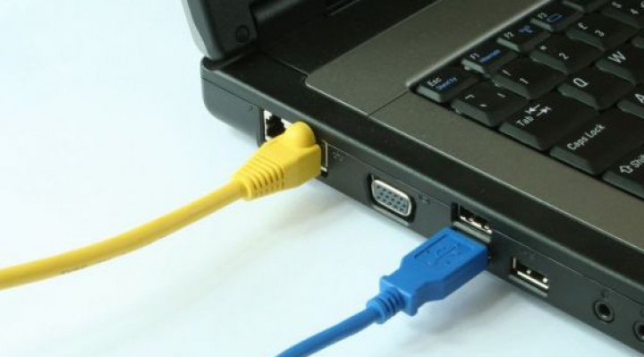 Fii online, chiar dacă nu eşti conectat la reţea. Aplicaţia care îţi oferă internet fără conexiune