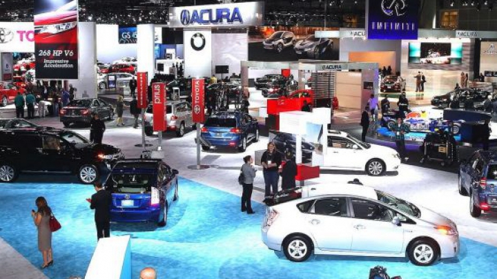 Ciudăţenia Salonului Auto de la Los Angeles: Are şase metri în lungime şi costă 1.1 milioane de dolari (FOTO)