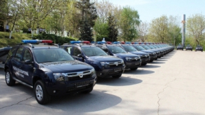 Vor efectua controale cu tehnică nouă. Serviciul Vamal a primit 25 de maşini echipate special