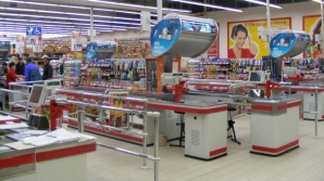 Au revenit la standard. Produsele lactate letone şi bomboanele ucraineşti ar putea ajunge din nou pe rafturile magazinelor ruseşti