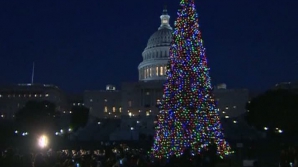Sărbătoare la Washington. Luminiţele pomului de Crăciun au fost aprinse (VIDEO)